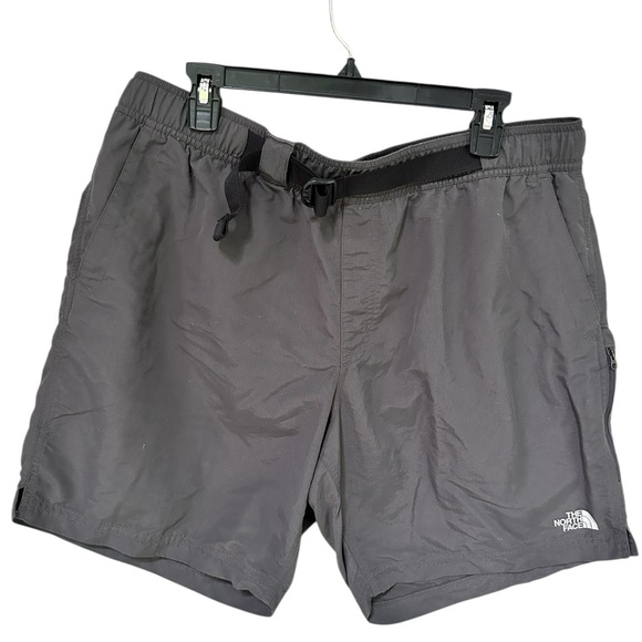The North Face Men’s Class V Pathfinder Belted 7'' Shorts in Charcoal, Size XL - Picture 1 of 6